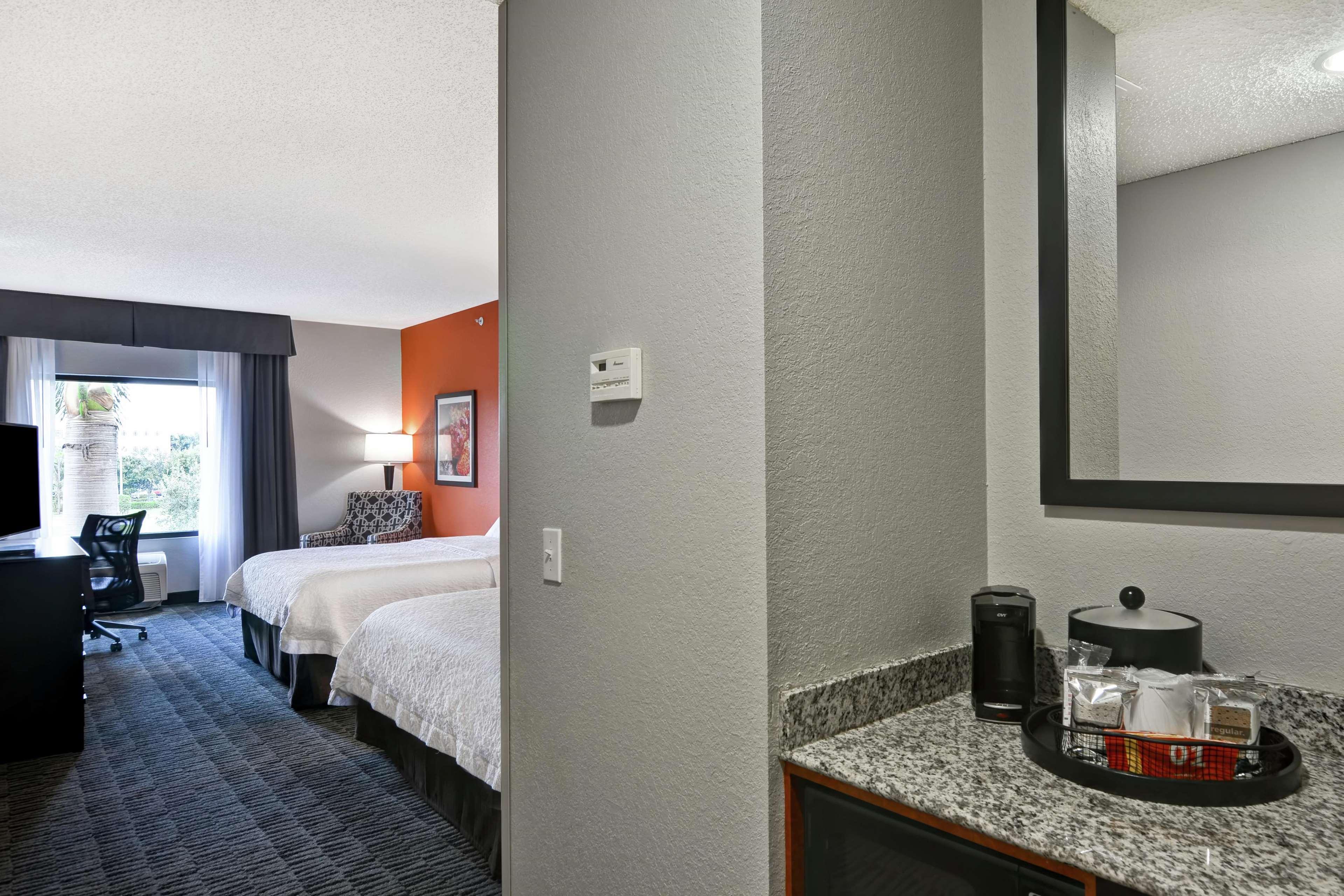 Hampton West Palm Beach-florida Turnpike Century Village (West Palm Beach, Palm Beach County)