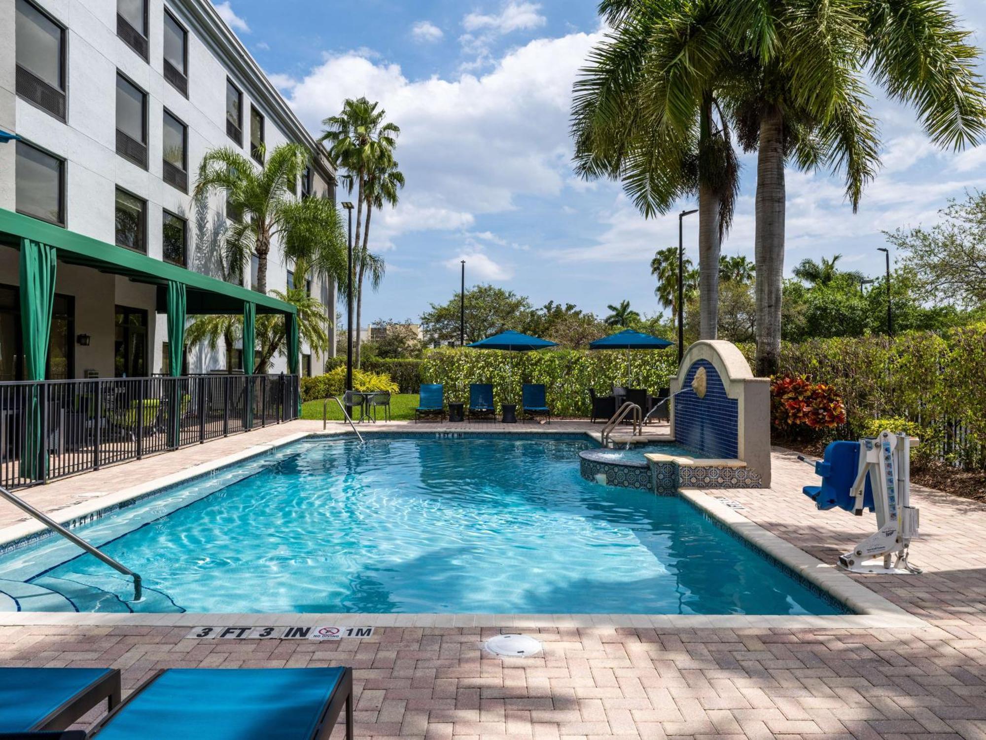 Hampton West Palm Beach-florida Turnpike Hotel Century Village (West Palm Beach, Palm Beach County)